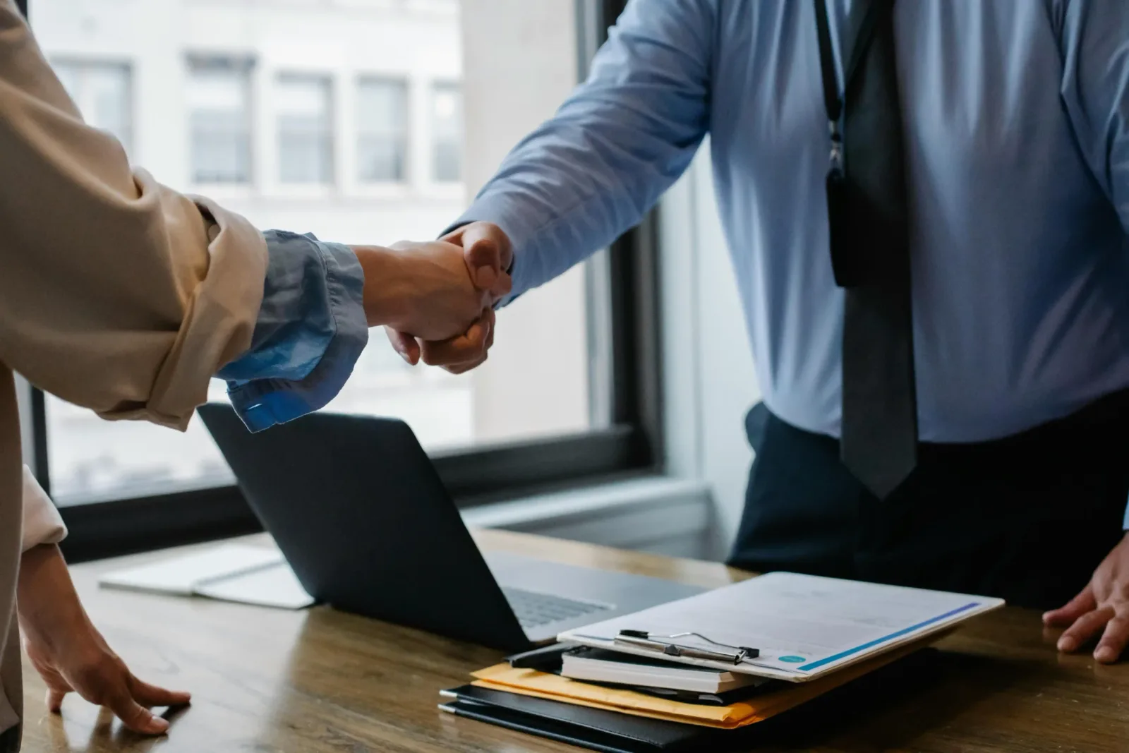 Como Passar em Entrevista de Emprego em Inglês: O Guia Completo para Brasileiros que Querem Conquistar Vagas Internacionais